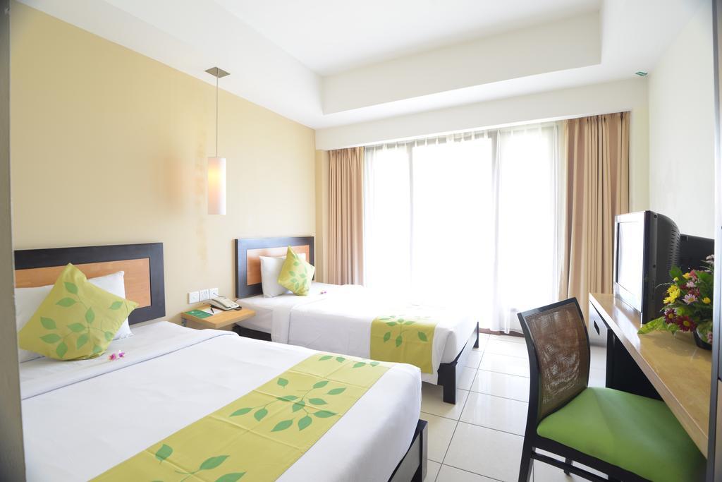 New Kuta Hotel Uluwatu Exterior foto
