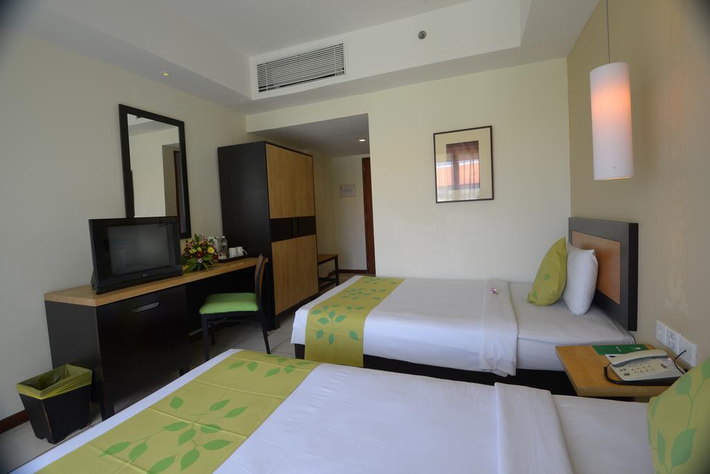 New Kuta Hotel Uluwatu Exterior foto