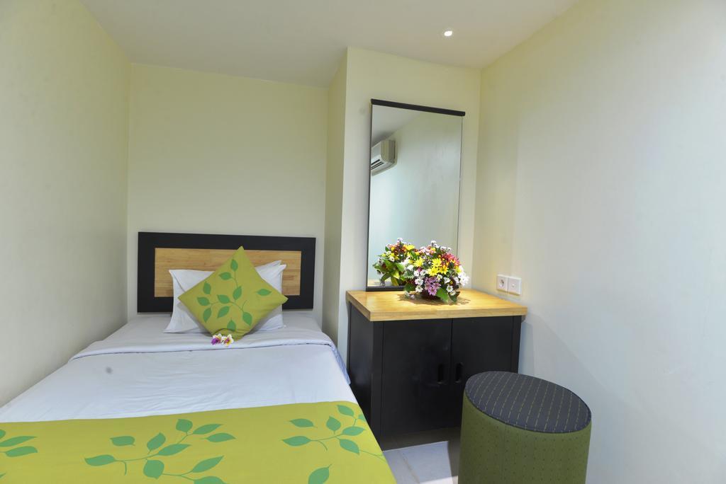 New Kuta Hotel Uluwatu Exterior foto