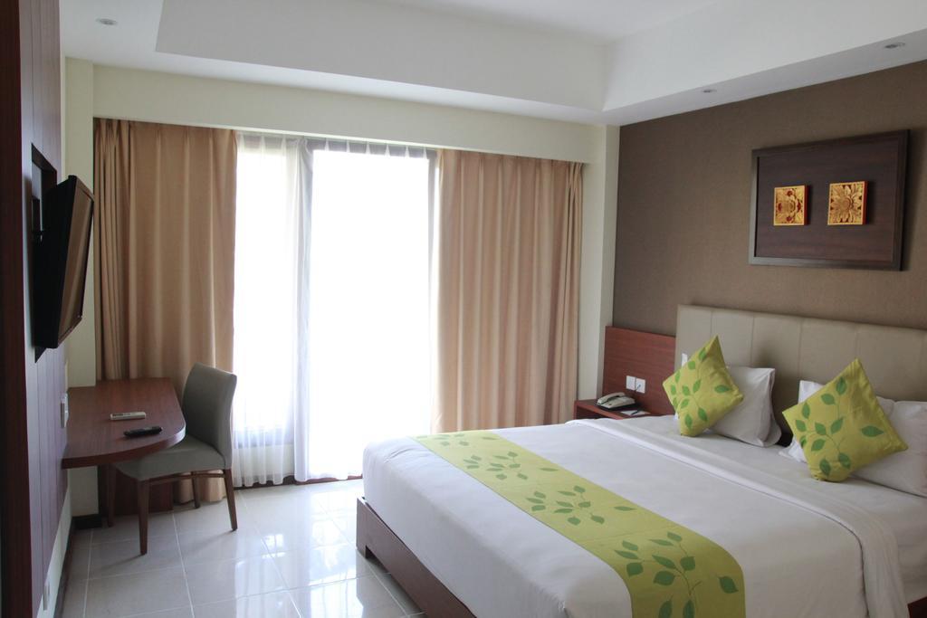 New Kuta Hotel Uluwatu Exterior foto
